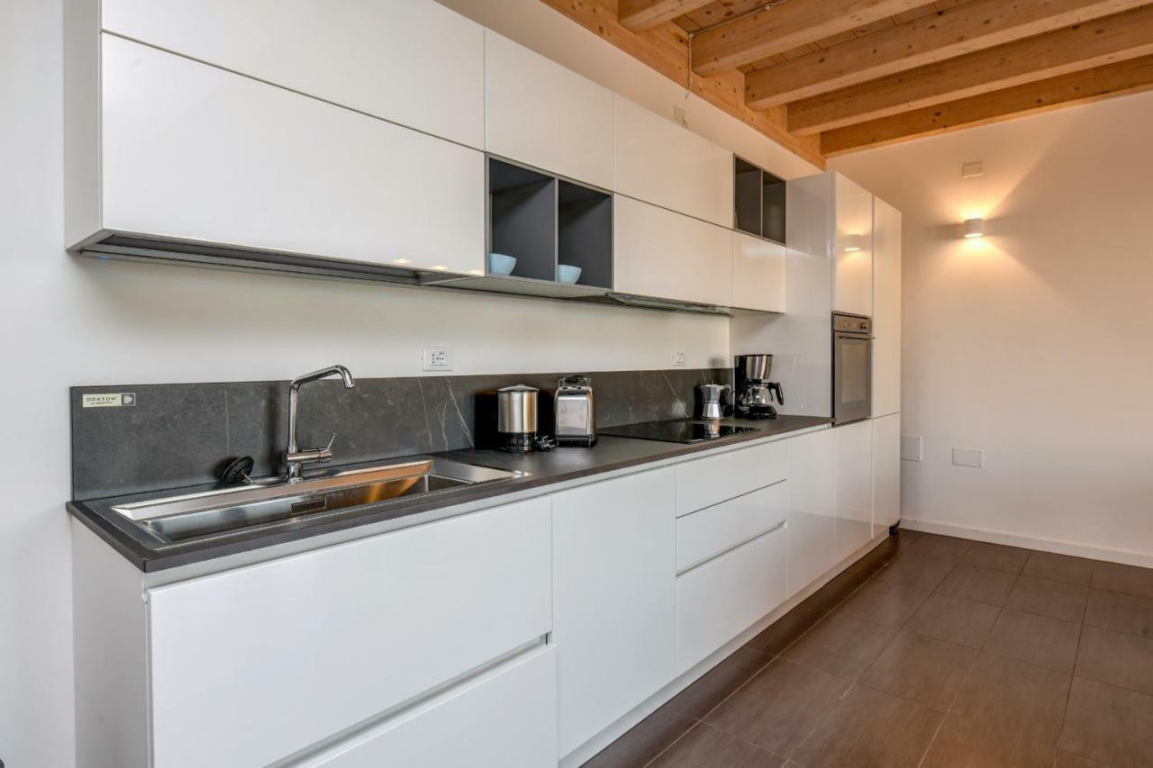 My Peschiera Family Home Deluxe 페스키에라델가르다 외부 사진